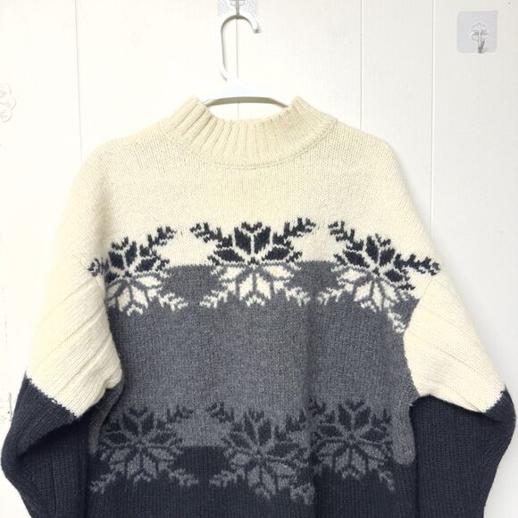 VENEZIA JEANS Nordic Snowflake Pattern 100% Wool Sweater Women 22/24 EUC - Picture 2 of 11